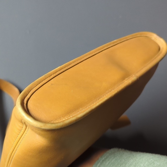 Vintage Coach Equestrian Bucket Bag - Picture 6 of 8